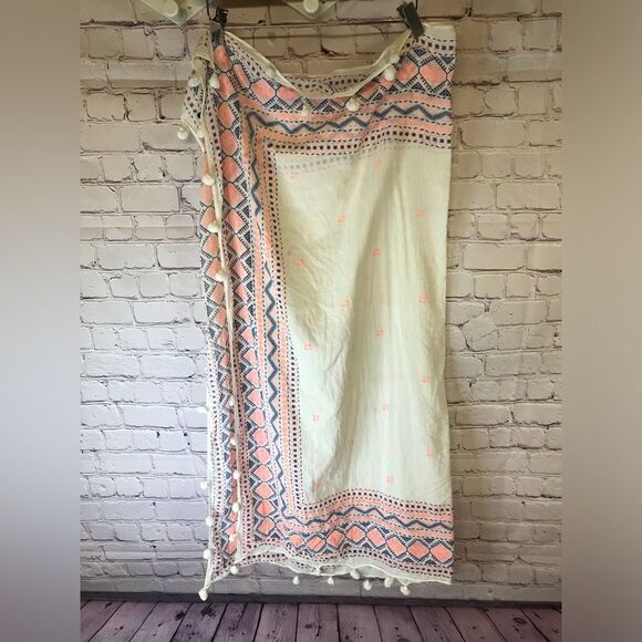 J Crew Cream Pink Blue Printed Cotton Tassel Lightweight Scarf Beach Wrap - Picture 1 of 8